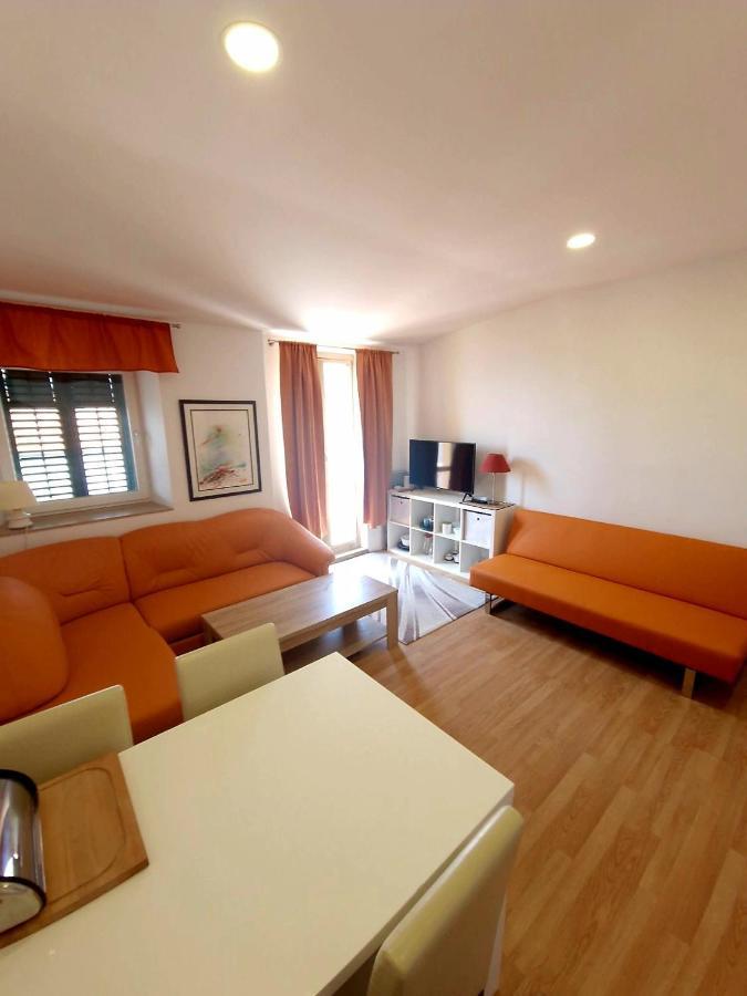 Apartments Eis Baška Екстериор снимка